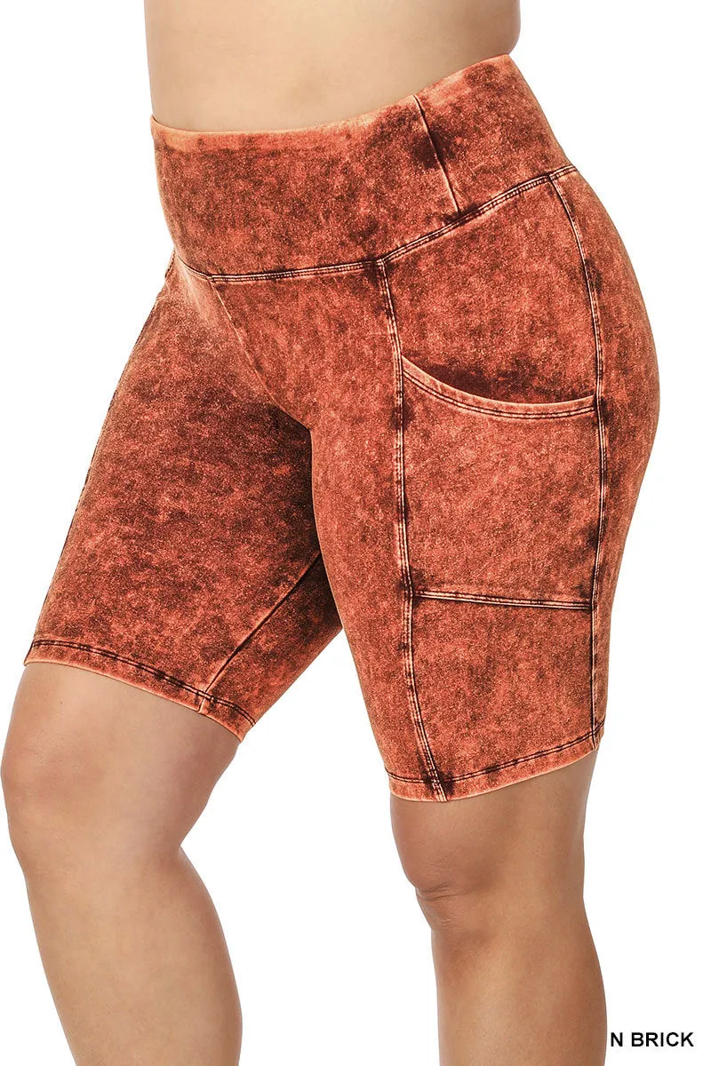 Mineral Wash Biker Short Brick